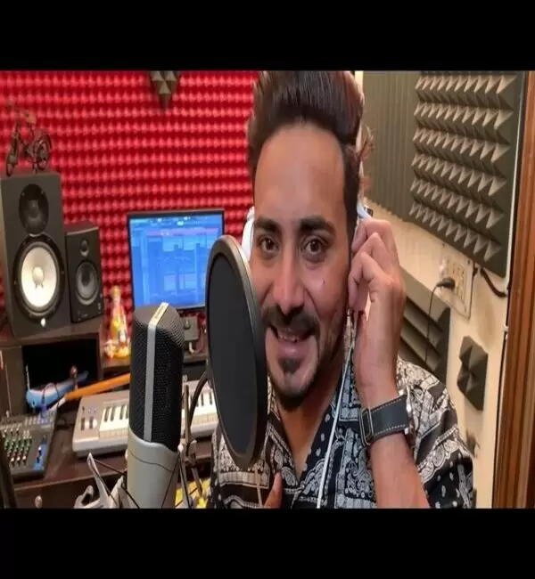 Chitta Kamal Khaira Mp3 Download Song - Mr-Punjab