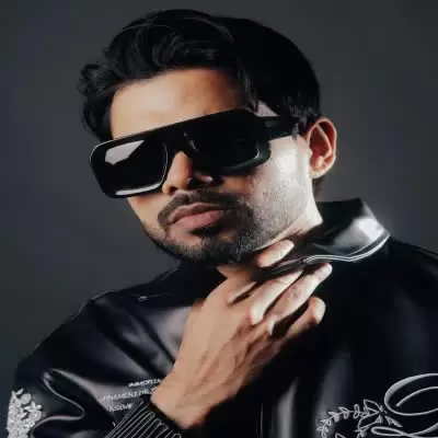 Gulaban Wangran Arjan Dhillon Mp3 Download Song - Mr-Punjab